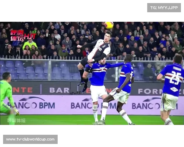 C罗惊人弹跳力再现赛场暴跳头球险破门的精彩瞬间