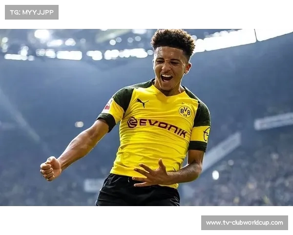 桑乔禁入食堂滕哈赫严管纪律彰显铁腕治军决心 桑乔禁入食堂滕哈赫严管纪律彰显铁腕治军决心