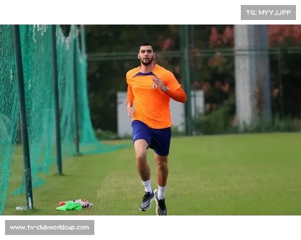 泰山队长春之行国脚后卫复出 两名年轻球员首次随队客场征程 泰山队长春之行国脚后卫复出 两名年轻球员首次随队客场征程